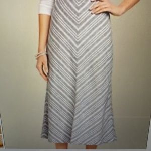 ❤️❤️Talbots 100% Linen Diagonal Striped Skirt Size 8P Excellent Condition